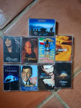 Lot de 9 Cassettes audio variété francaise et anglo saxonne