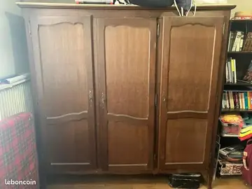 grande armoire en bois, TB etat, penderie et étagères