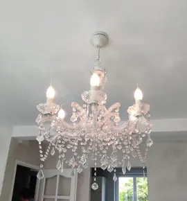Luminaire / lustre avec les ampoules