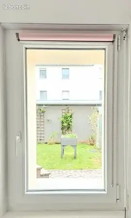 fenêtre PVC double vitrage avec volet roulant