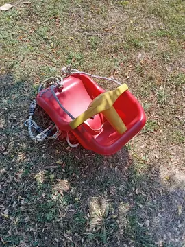 balançoire pour jeune enfant