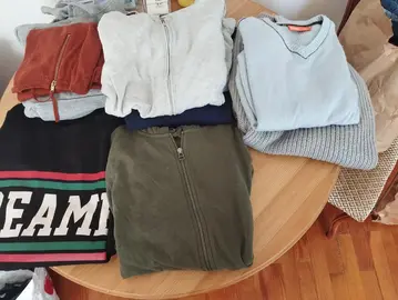 Lot de pull et sweat-shirts féminins en M