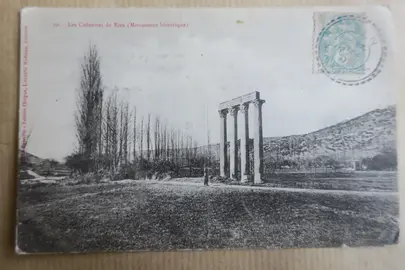 Ancienne carte postale Les colonnes de RIEZ (Alpes de Haute-Provence)