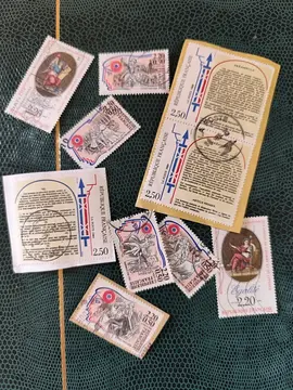 lot unique timbres France.. histoire..