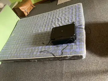 matelas + imprimante à recuperer sur place