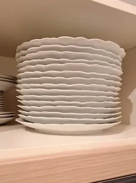 Lot de 15 assiettes plates selon modèle