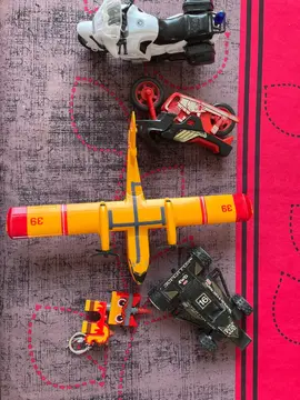 Lot petits jouets