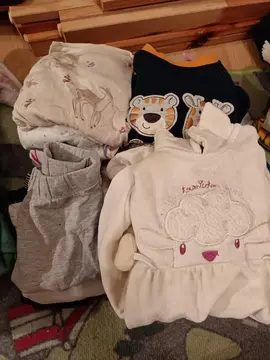 Gros lot vetements bebe taille 4-6mois