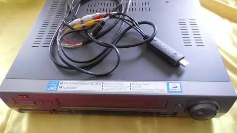 Magnétoscope VHS JVC