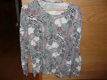 Tee shirt léger manche longue - Taille 42-44