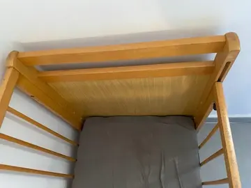 lit en bois pour enfant