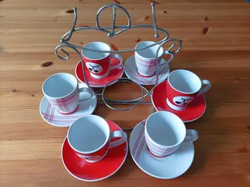 SERVICE TASSES A CAFE