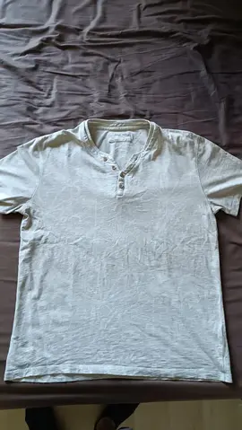 T shirt pour pièces