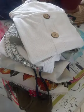 lot de vêtements S/M