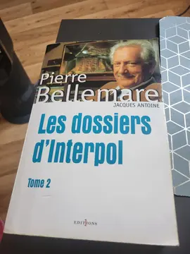 livre les dossiers d'interpol