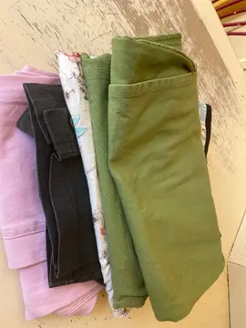 vêtements femme, jean pantacourt, jupe, longue jupe courte 42