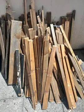 Donne planches, chevrons, parpaings