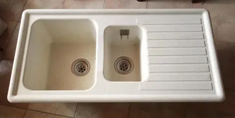 Evier de cuisine en résine