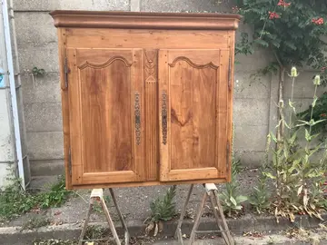 haut de buffet bois brut