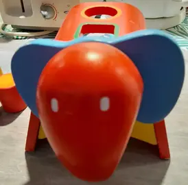 Éléphant en bois