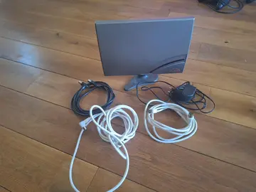 Antenne télé + câbles coaxiaux