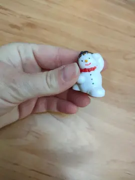 figurine bonhomme de neige en plastique