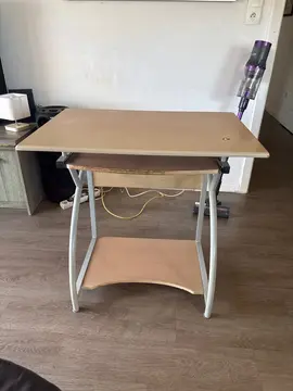 petite bureau