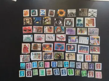 70 timbres du Royaume-Uni