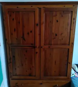 Armoire en bois