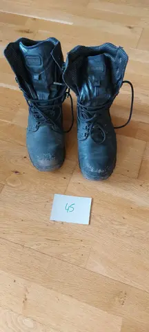 chaussures de chantier T45