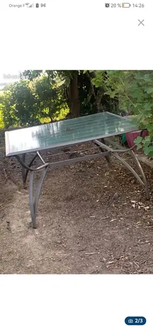 Table de jardin carré en verre