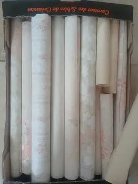 chutes de papier peint