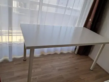 table blanche bureau L 1,50 l 0,75 h0,73