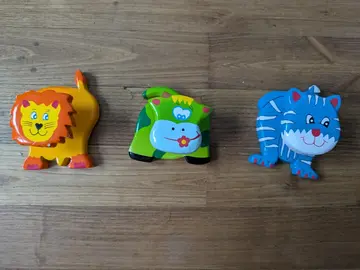 Porte manteaux animaux en bois