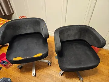 2 fauteuils classique Italien
