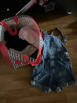 vetements taille s et xs