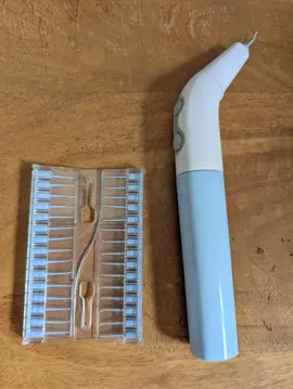Cure-dent électrique