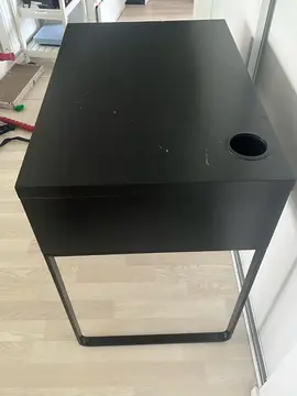petit bureau noir ikea