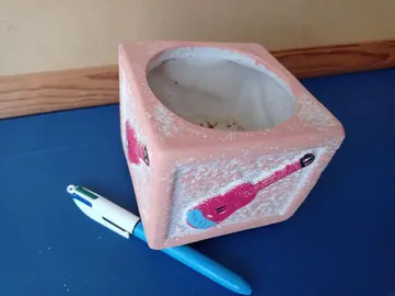 cache-pot