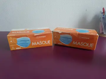 deux boîtes masques jetable