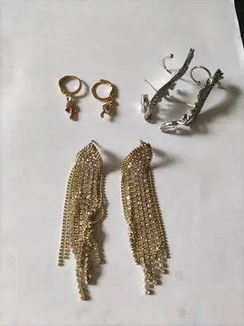 3 paires de boules d'oreilles différentes. Acier inoxydable