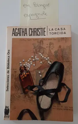 livre en langue espagnole : la Casa Torcida. Agatha Christie