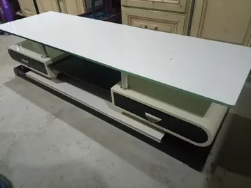 Donne Meuble tv laqué blanc et noir 160cm