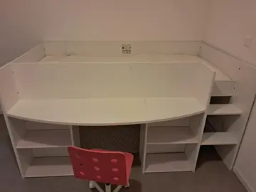 lit/bureau + matelas et chaise