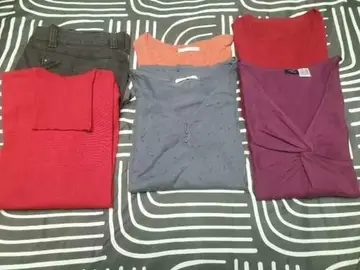 lot jean et pulls T 42/44