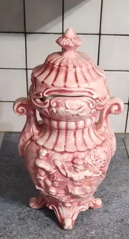 grand bibelot en porcelaine