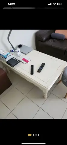 table basse blanche bon état