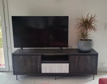 meuble TV gris et beige