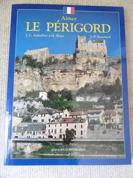 Livre Aimer le Périgord