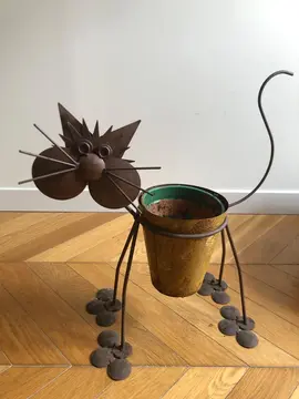 Pot de fleur métal en forme de chat